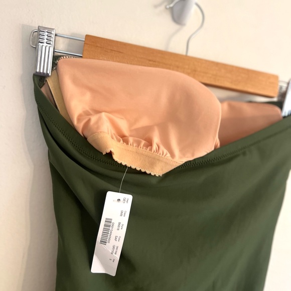 COPY - NWT J. CREW Ruched Bandeau One Piece Swimsuit Safari 8 Olive Green Strap… - Picture 12 of 16